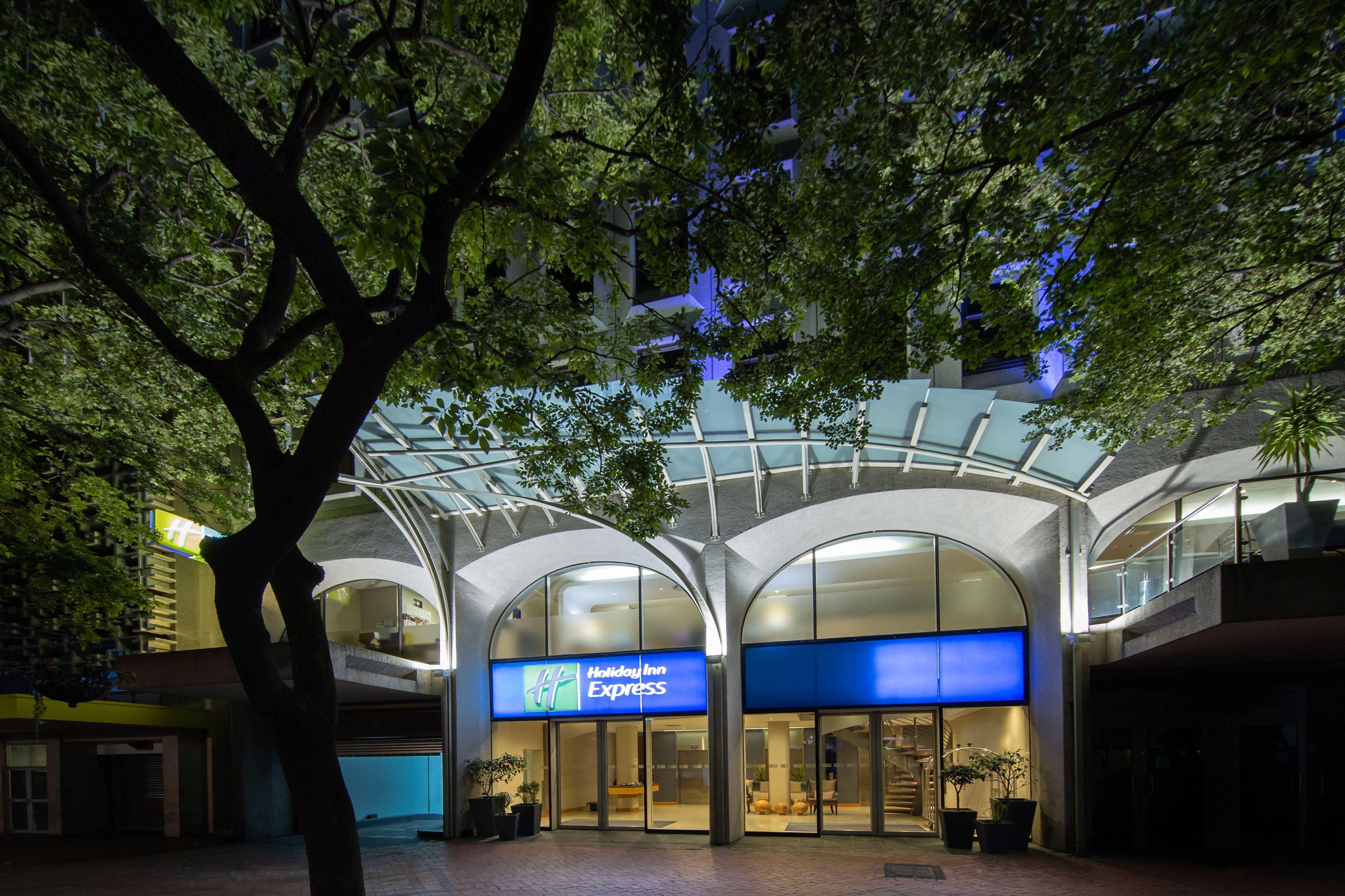 1 Business Hotel in Cape Town CBD Worth Booking in 2025