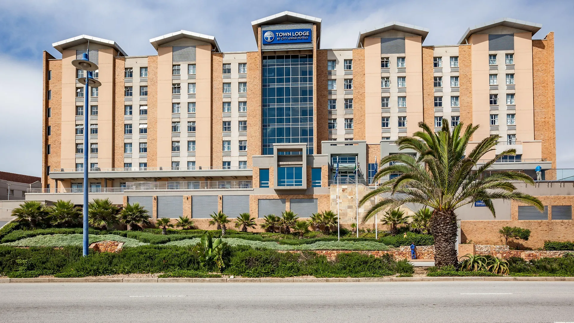 8 Port Elizabeth Airport Hotels That Deliver on Location