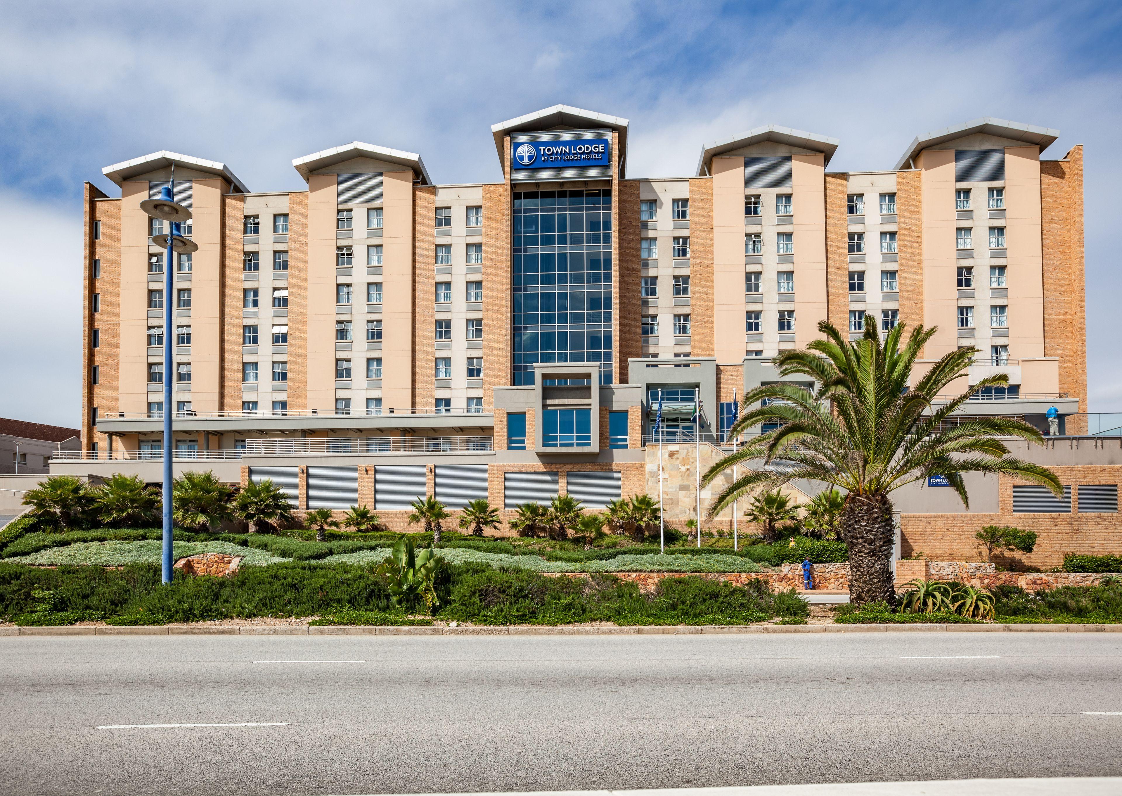 8 Port Elizabeth Airport Hotels That Deliver on Location